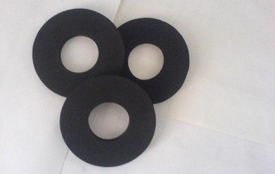 CR防火泡棉模切加工 黑色橡胶材质与纯棉阻燃泡棉的应用解析